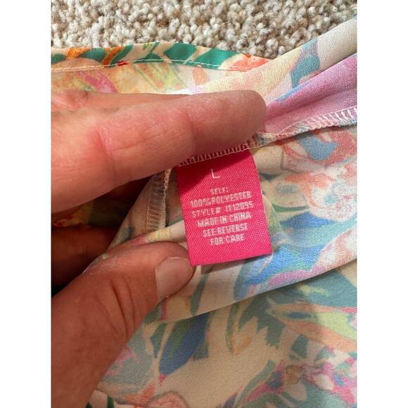 Flying Tomato TREAT YOU BETTER floral, tank top, size women’s large - Picture 7 of 9